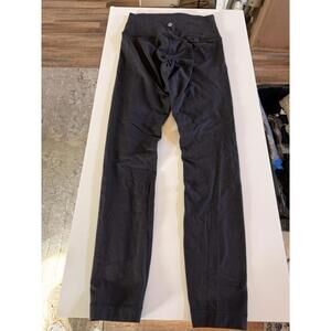 Lululemon Leggings Black 26" Inseam Stretch yoga athleisure comfort pilates